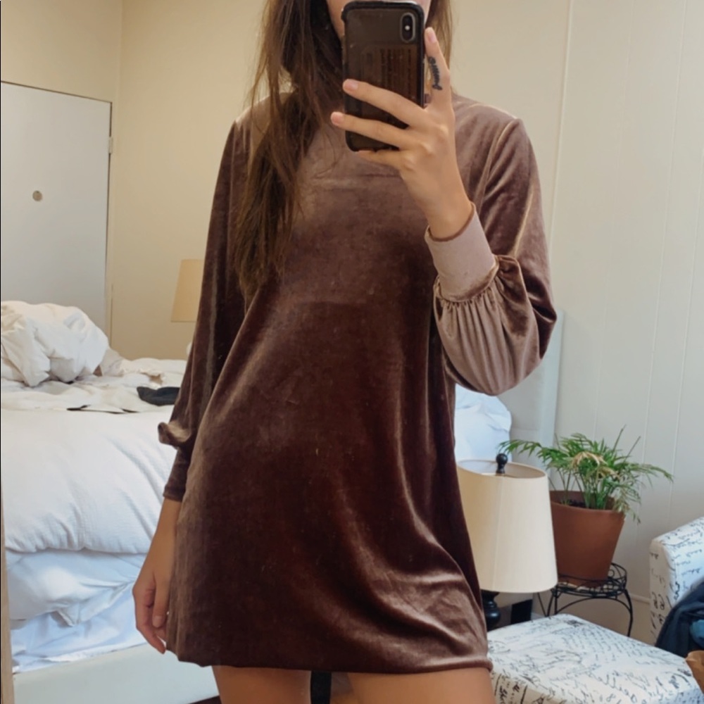 Zara Velvet Blush Colored Mini Dress Long Sleeve